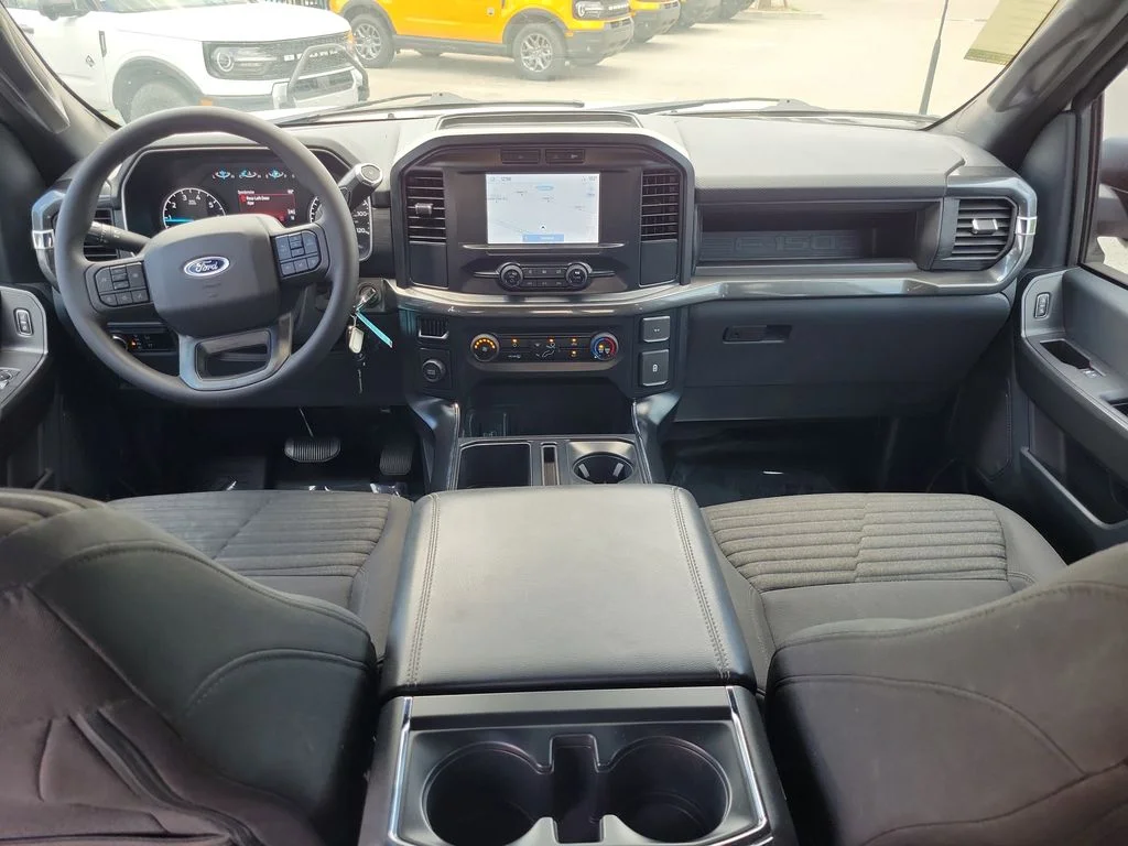 Used 2023 Oxford White Ford XL image 10