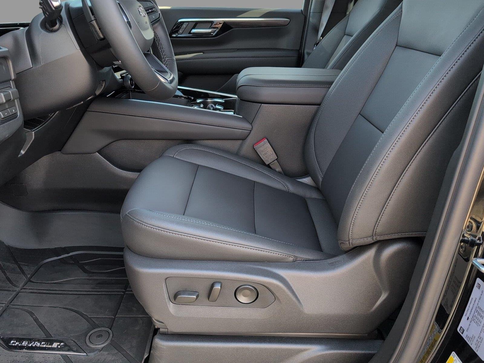 2026 Chevrolet Tahoe Z71 - Photo 11