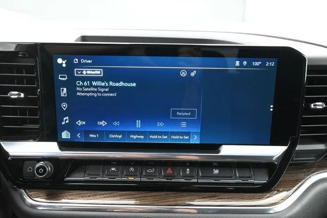 Used 2023 White Chevrolet LT image 22