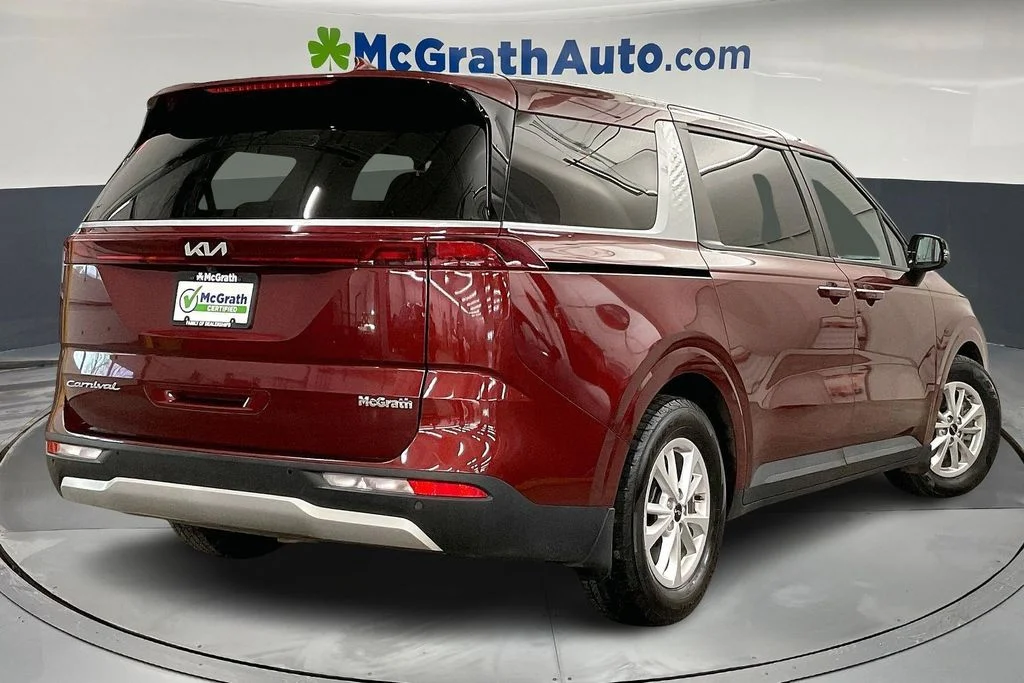 Certified Used 2022 Red Kia LXS image 16