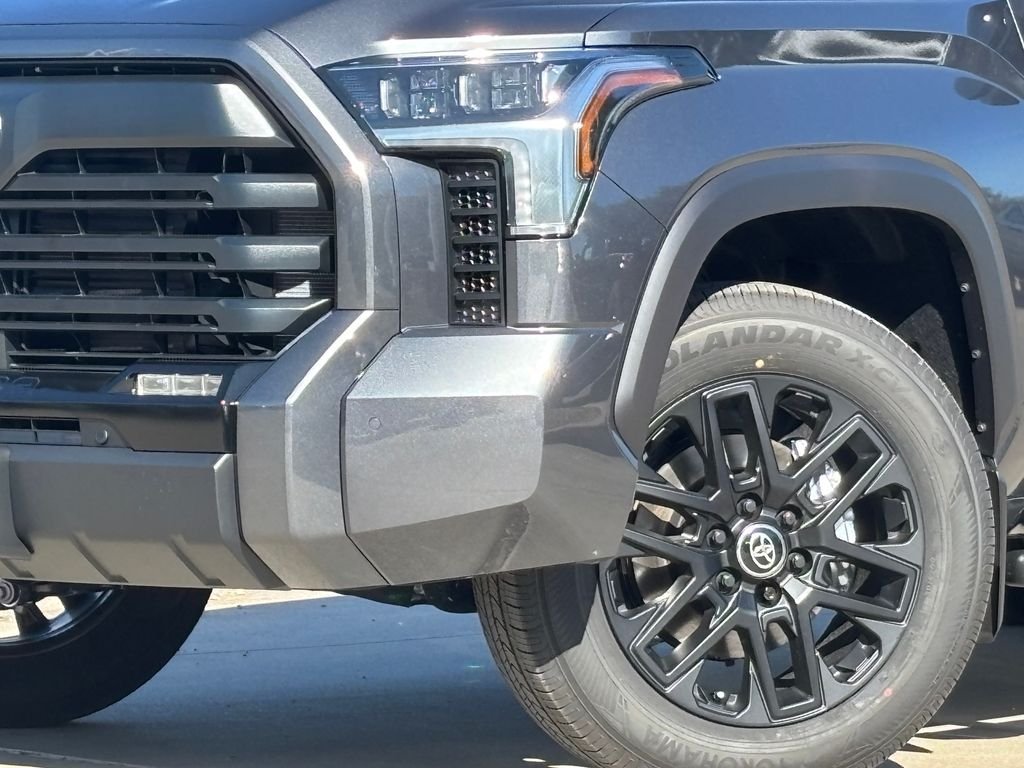 2026 Toyota Tundra Limited - Photo 6
