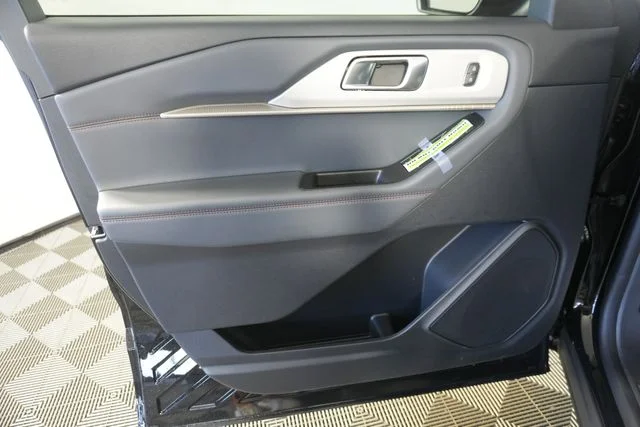 New 2026 Agate Black Metallic Ford Active image 24