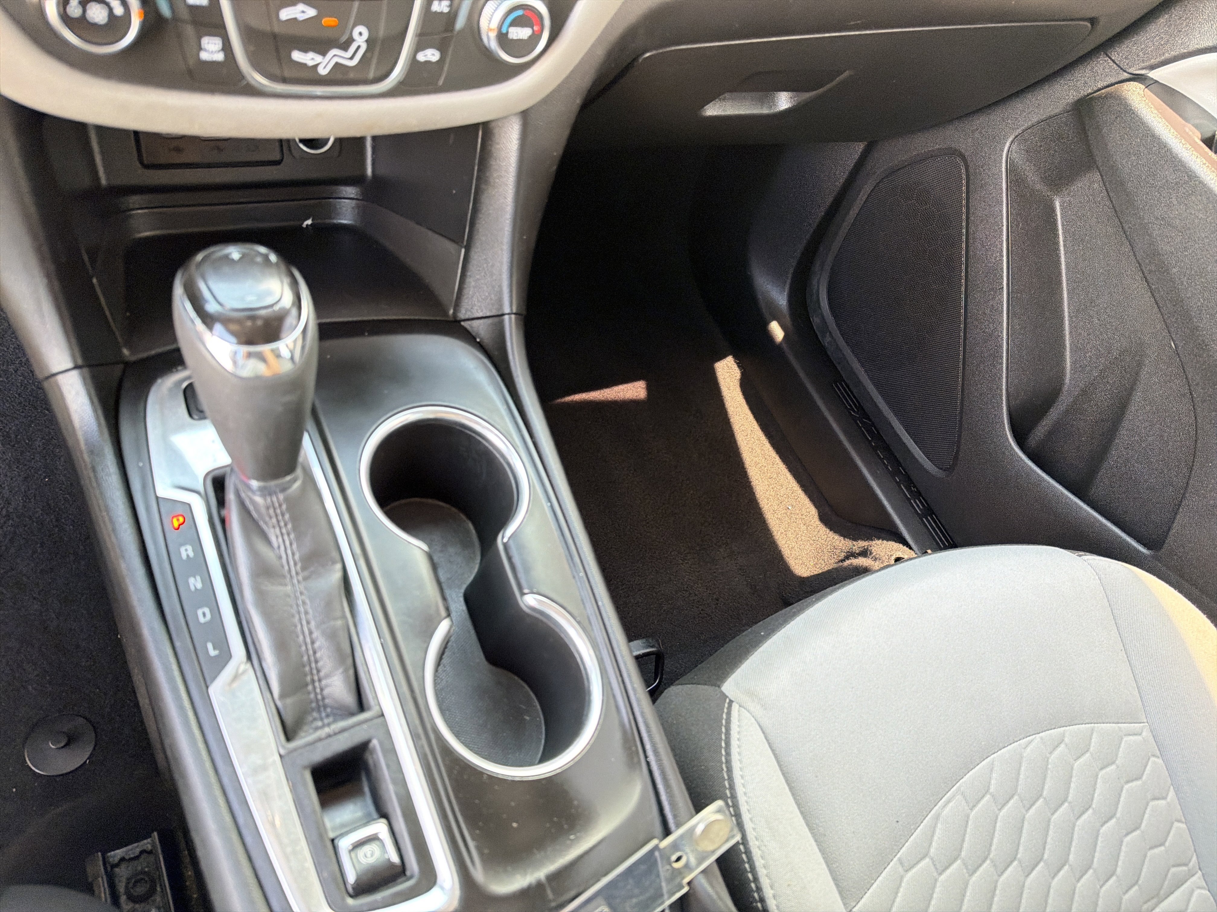 Used 2020 Nightfall Gray Metallic Chevrolet LT image 33