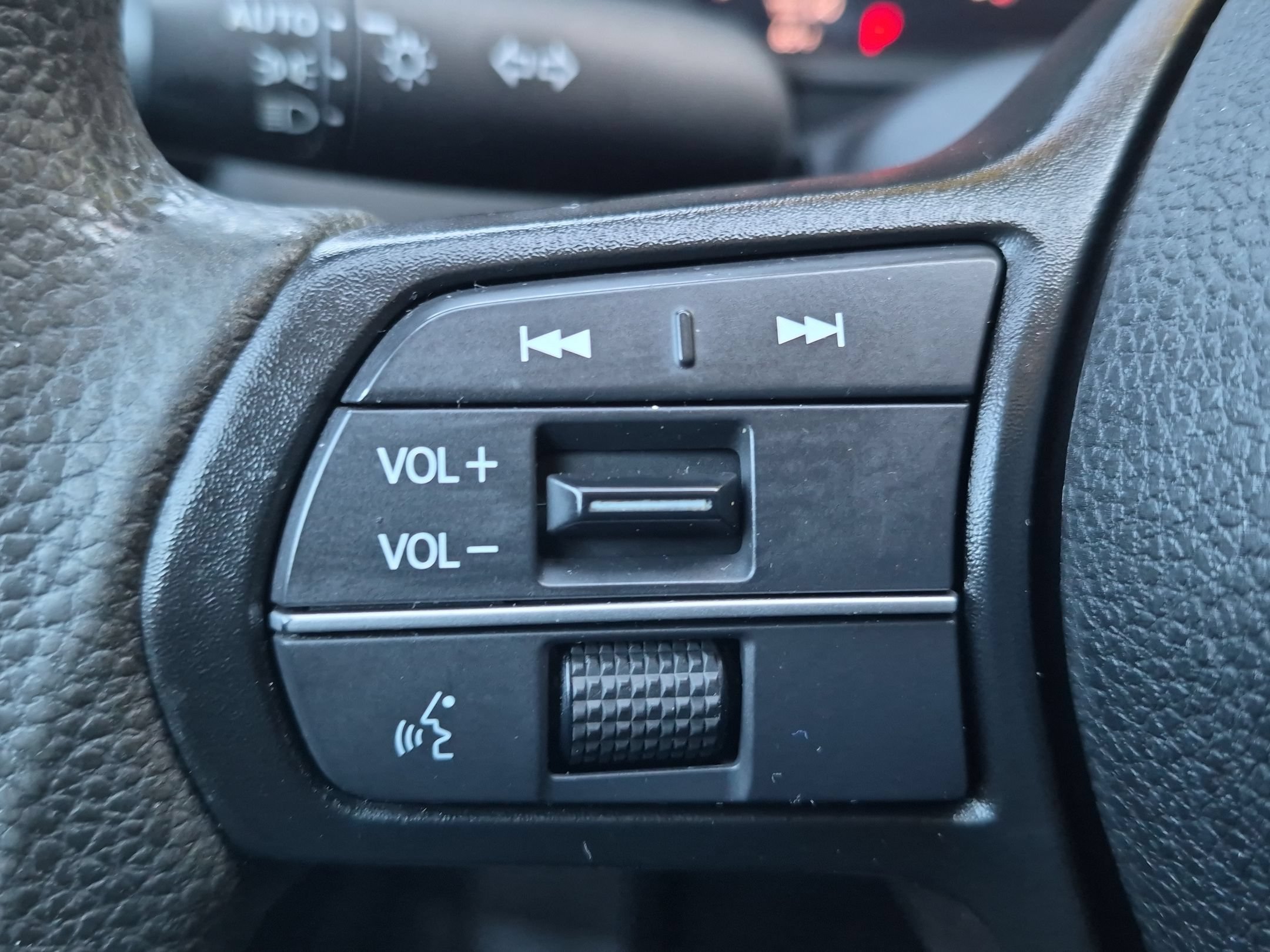 2024 Honda Accord LX - Photo 15