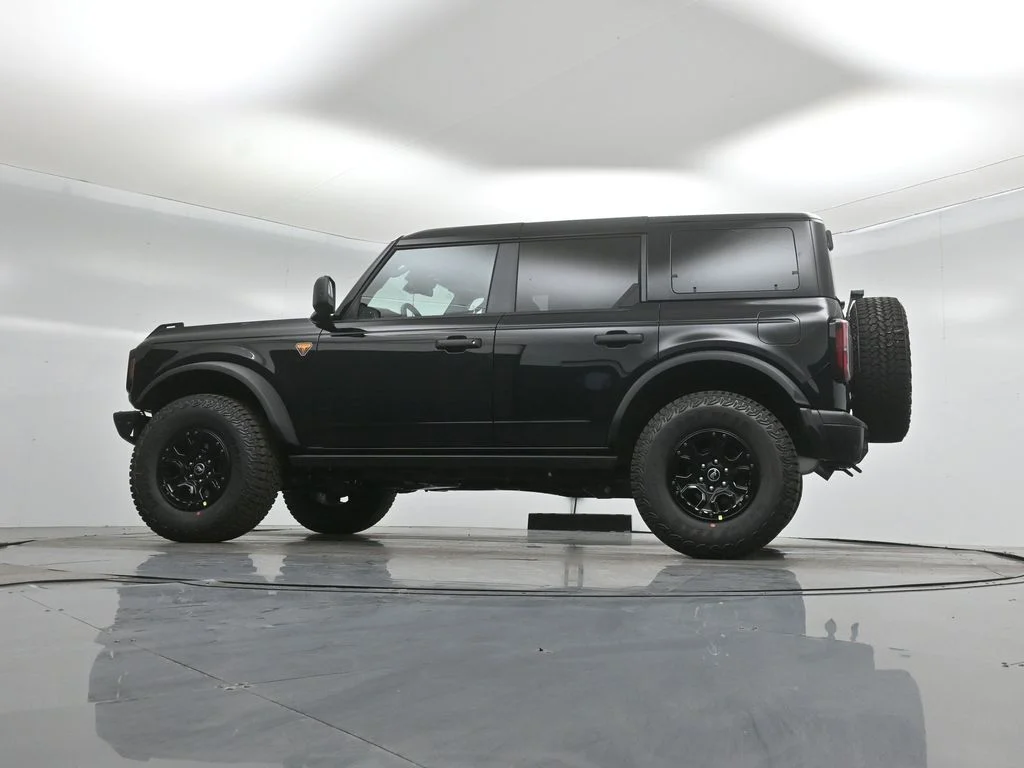 New 2026 Shadow Black Ford Badlands image 52