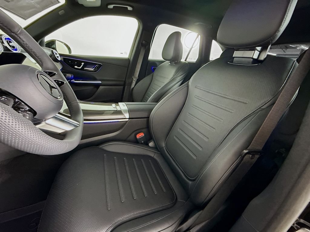 New 2026 Obsidian Black Metallic Mercedes-Benz GLC 300 image 5