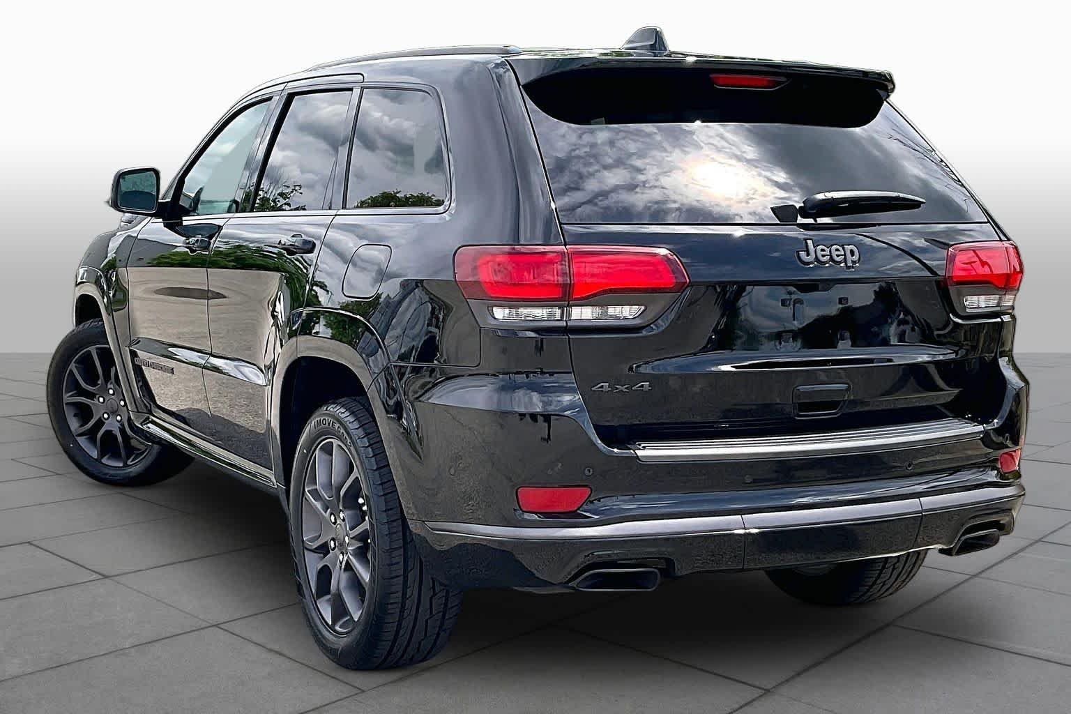 Used 2020 Diamond Black Crystal Pearlcoat Jeep High Altitude image 12