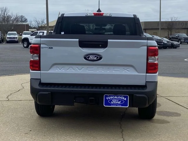 New 2026 Space White Metallic Ford XLT image 3