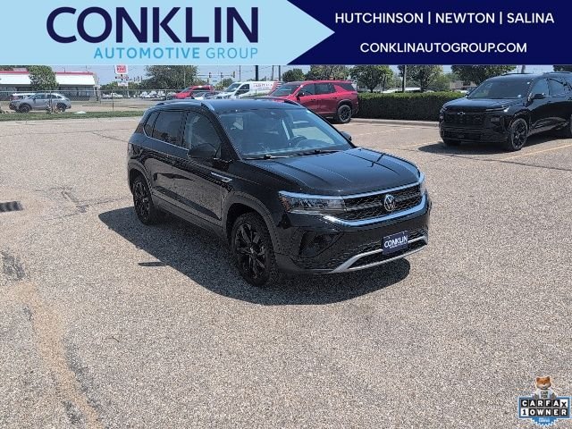 2023 Volkswagen Taos 1.5T SE's photo