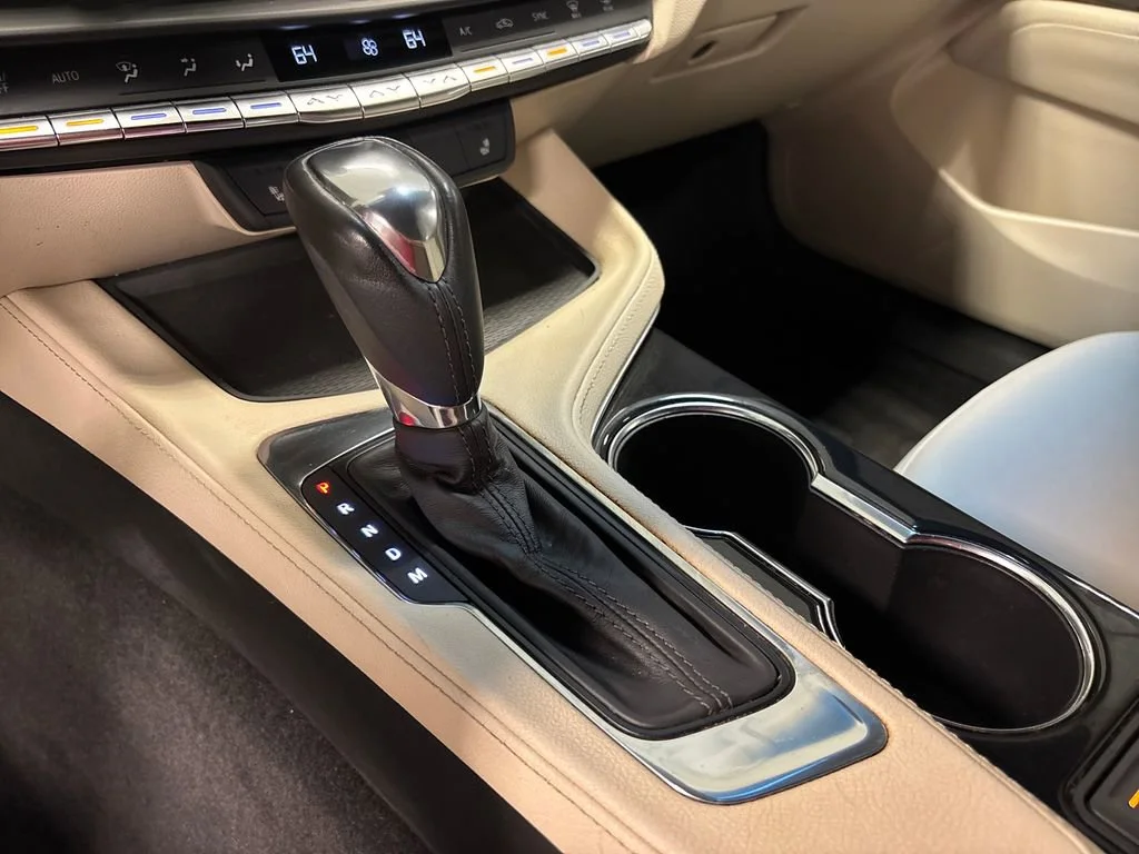Used 2021 SATIN STEEL METALLIC Cadillac Luxury image 38