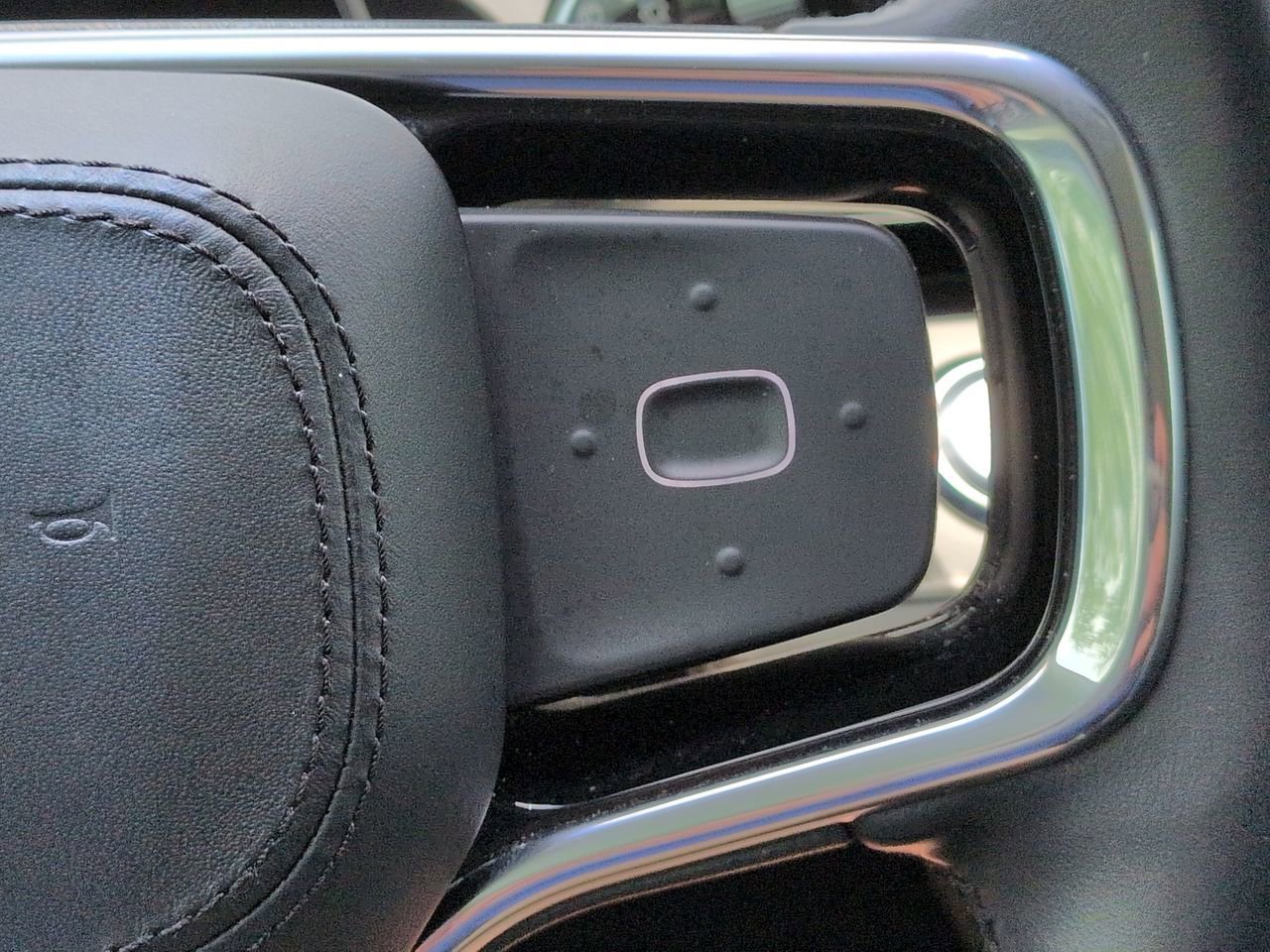 Used 2024 Blue Lincoln Premiere image 30