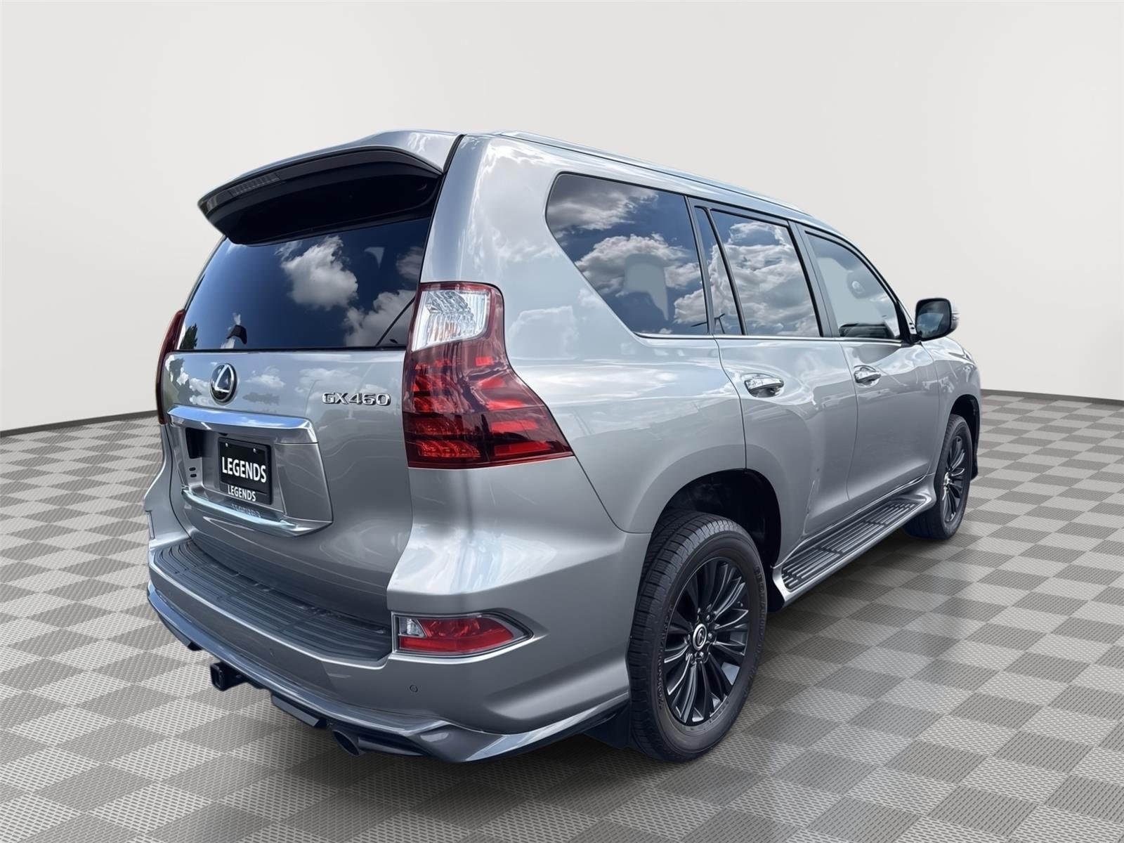 Used 2021 Atomic Silver Lexus GX 460 Premium image 8