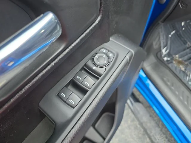 Used 2023 Blue Chevrolet Custom image 28