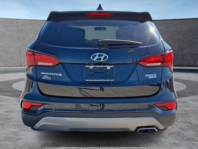 Used 2017 Black Hyundai 2.4 Base image 9