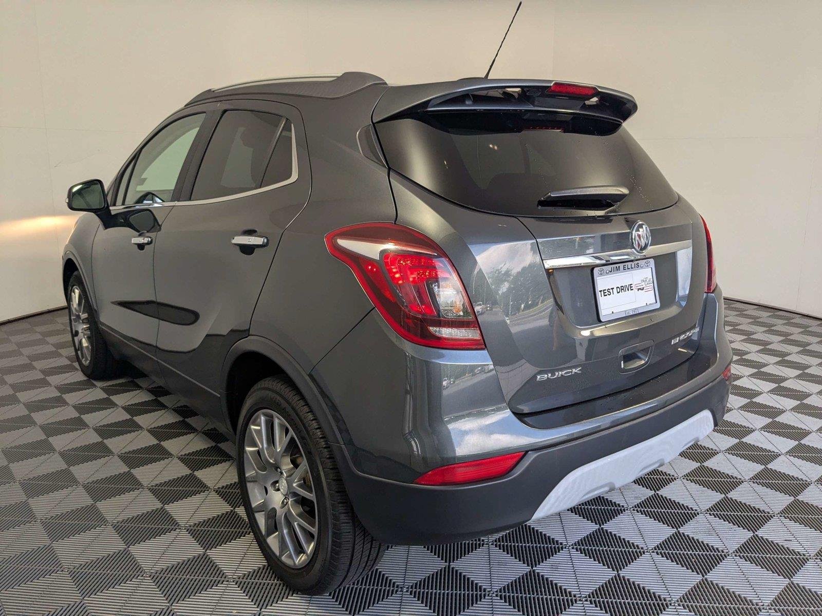 Used 2018 Graphite Gray Metallic Buick Sport Touring image 9