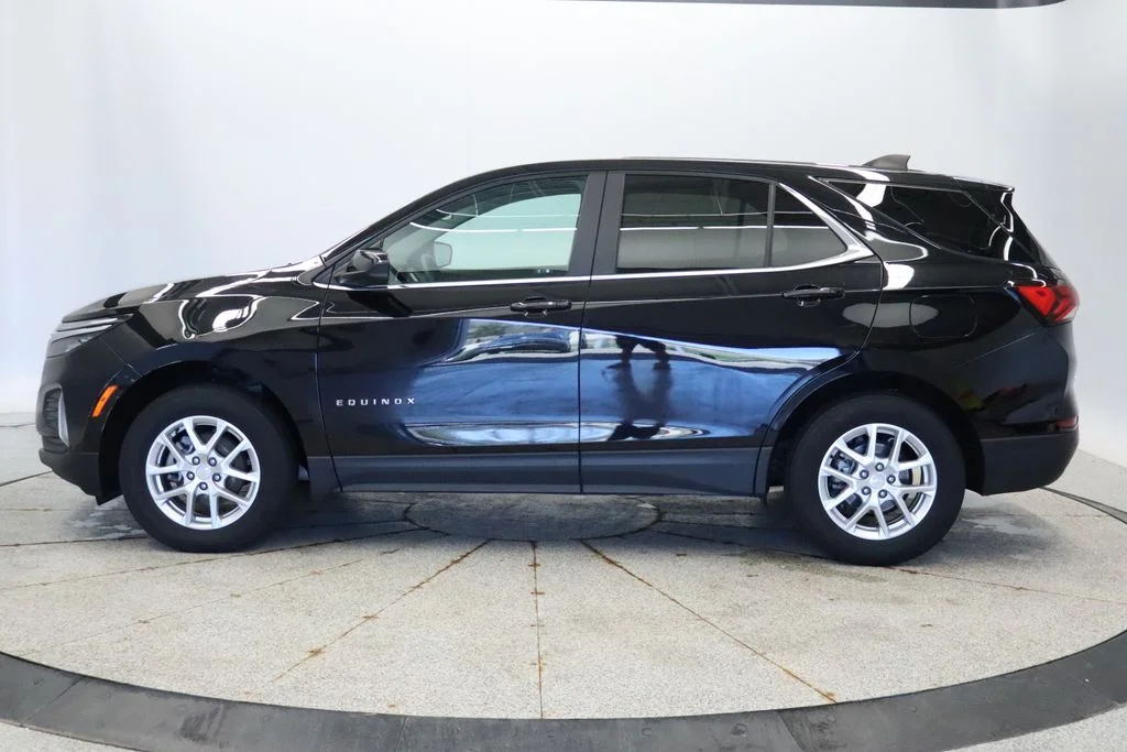 Used 2023 Chevrolet Equinox 2FL with VIN 3GNAXTEG0PL247076 for sale in Coon Rapids, Minnesota