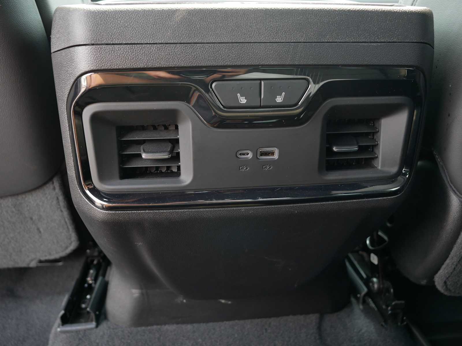 2024 GMC Sierra 1500 AT4X - Photo 17