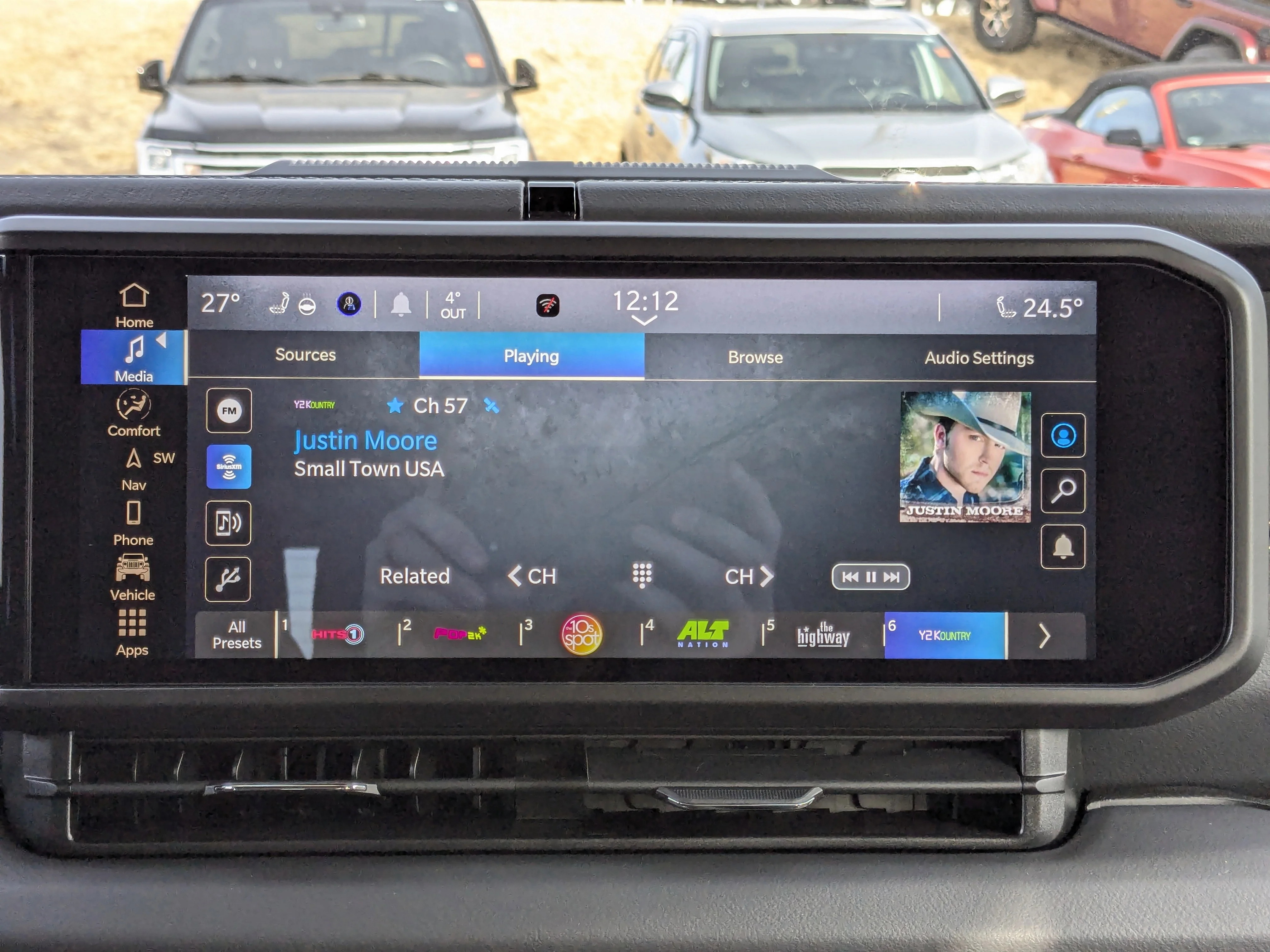New 2026 Grey Jeep Sahara - - McKinley Leather - Body-Color Top - Alpine Audio - Technology Group - Remote Start & tons image 19