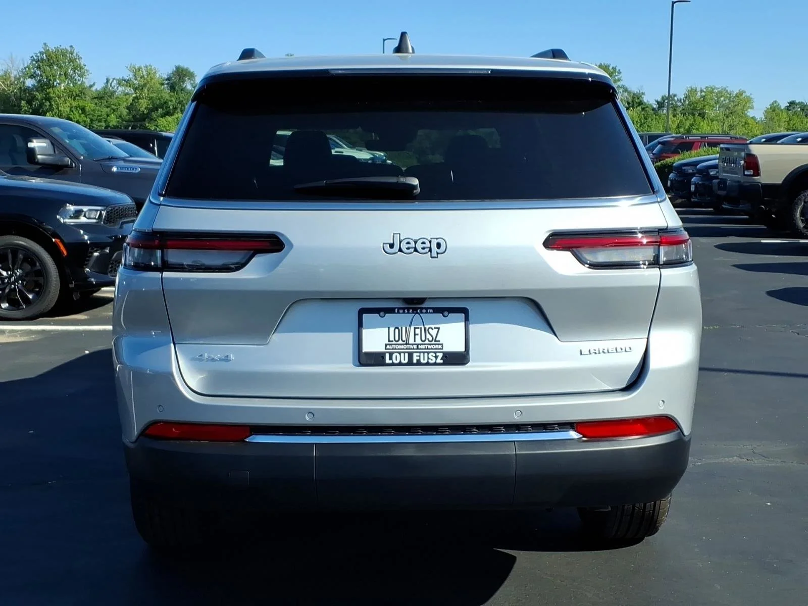 New 2026 Silver Zynith Exterior Paint Jeep Laredo image 22