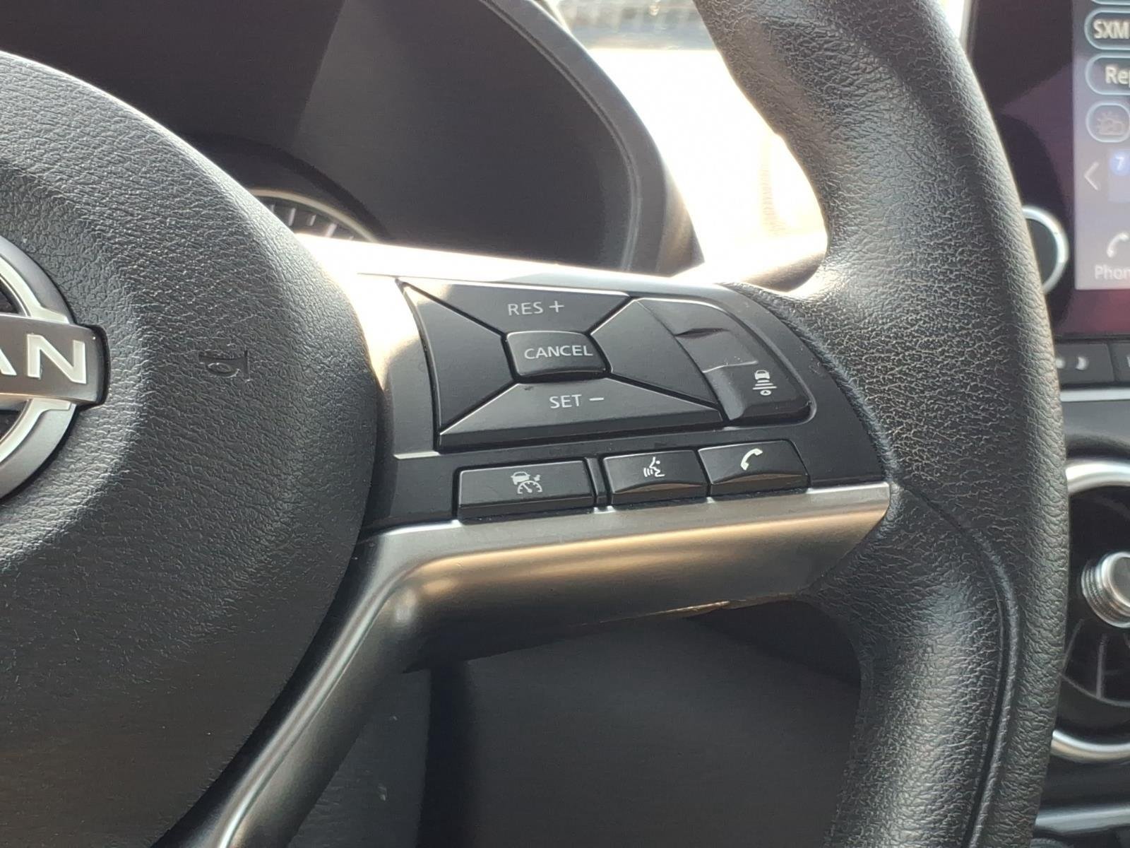 Used 2025 Rosewood Metallic Nissan SV image 27