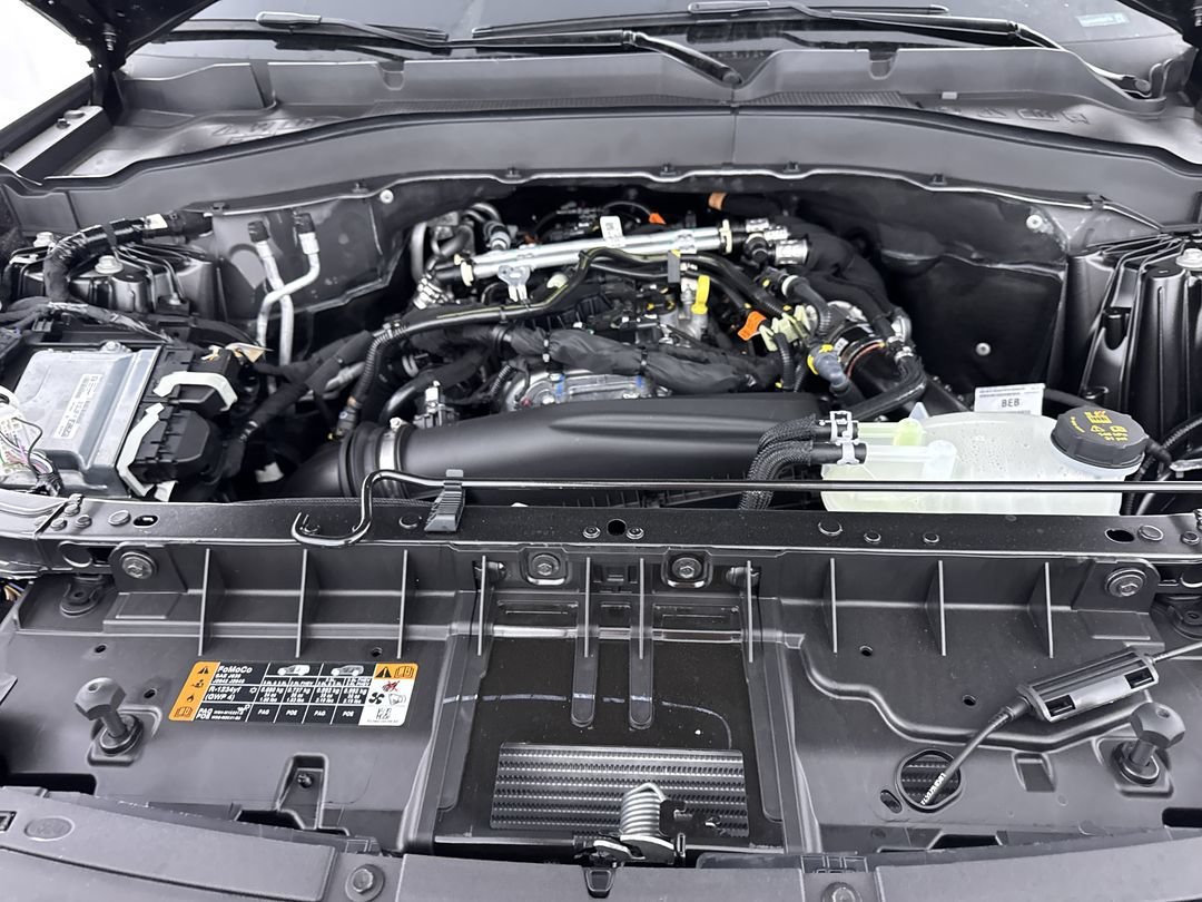 New 2026 Carbonized Gray Metallic Ford Tremor image 29