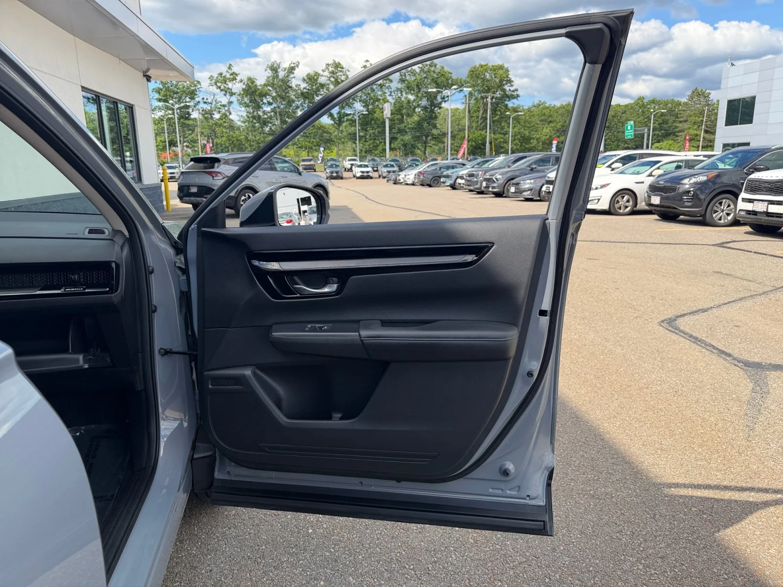 Certified Used 2024 Gray Honda EX-L image 33