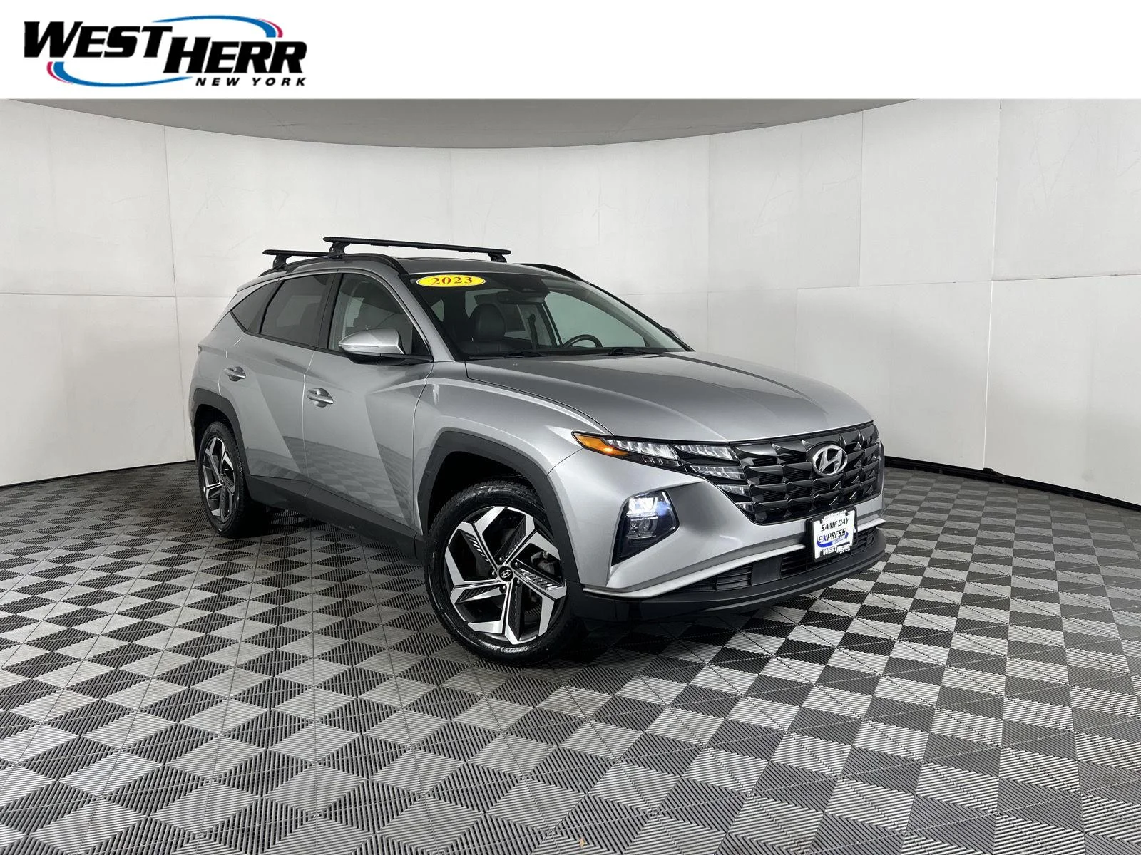 Used 2023 Shimmering Silver Hyundai SEL image 1
