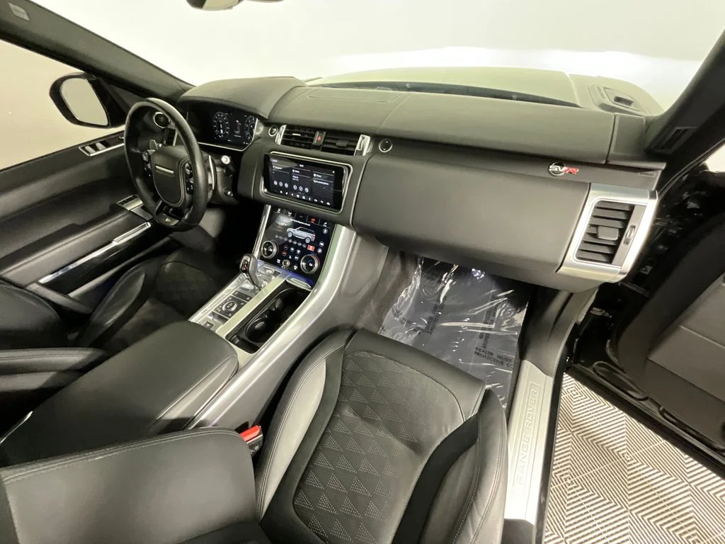Used 2022 Black Land Rover SVR image 20