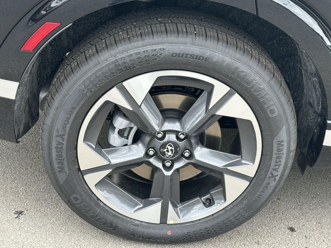 New 2026 Abyss Black Pearl Hyundai Limited image 16