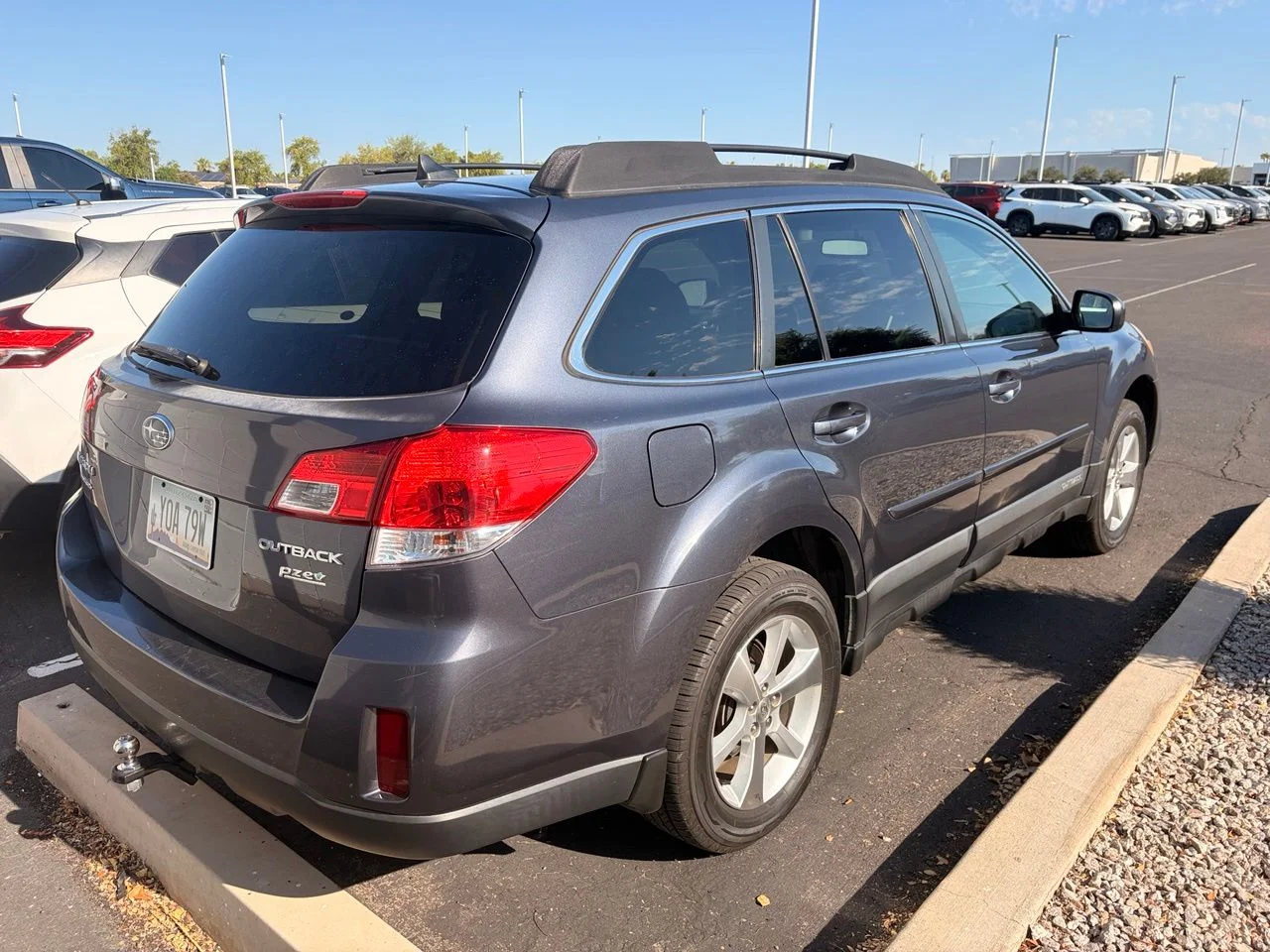 Used 2014 Gray Metallic Subaru 2.5i image 4