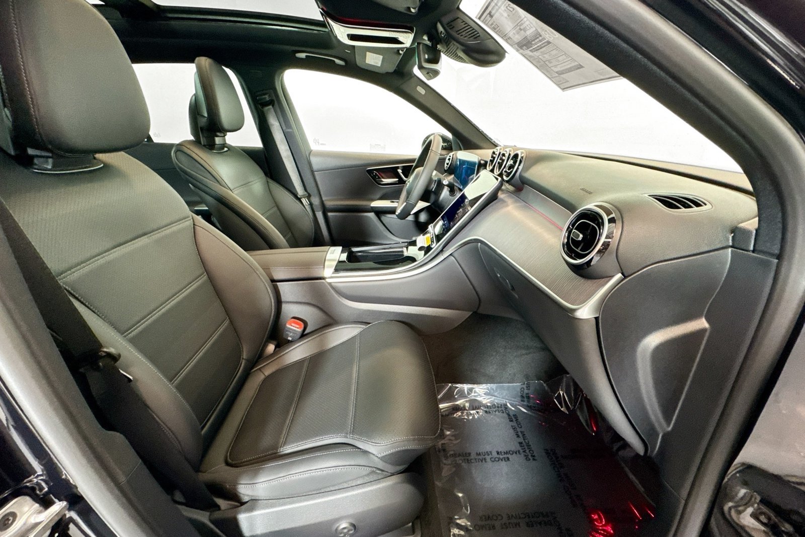New 2026 Black Mercedes-Benz GLC 300 image 26