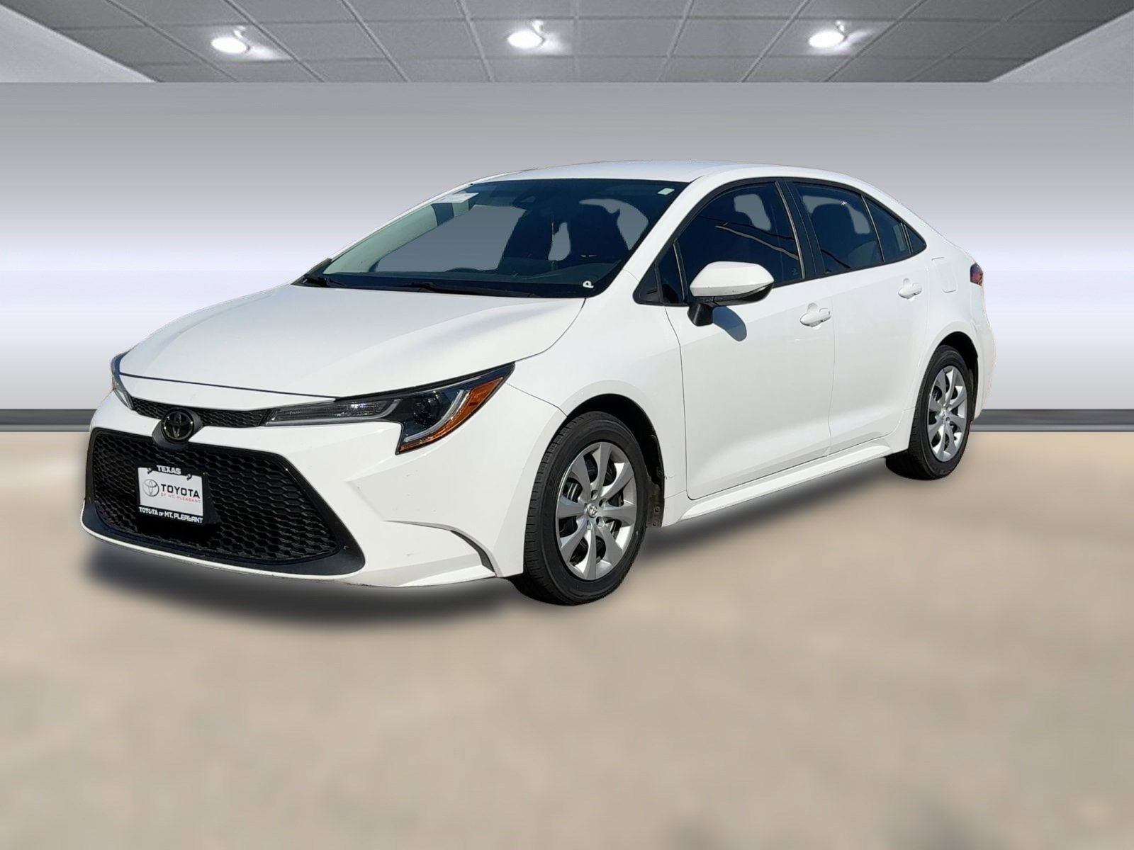 2022 Toyota Corolla LE photo 2