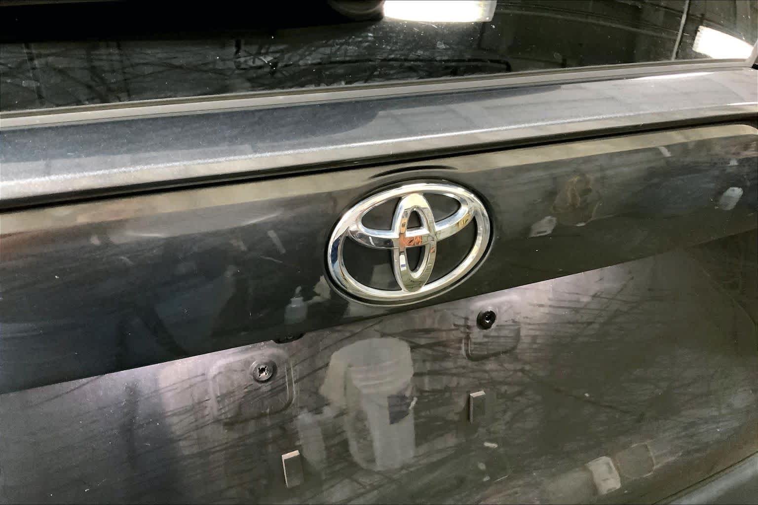 Used 2024 Magnetic Gray Metallic Toyota XLE image 31