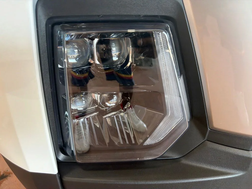 New 2027 Atlas White Hyundai SE image 9