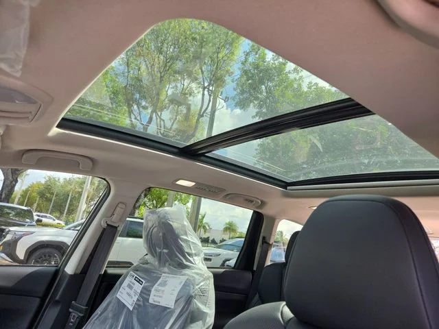 New 2026 AUTUMN GREEN METALLIC Subaru Onyx Edition Touring 7-Passenger image 21