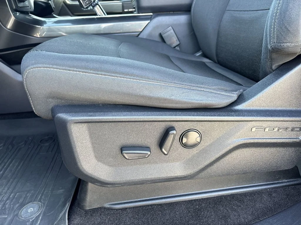 Used 2022 Gray Ford XLT image 14