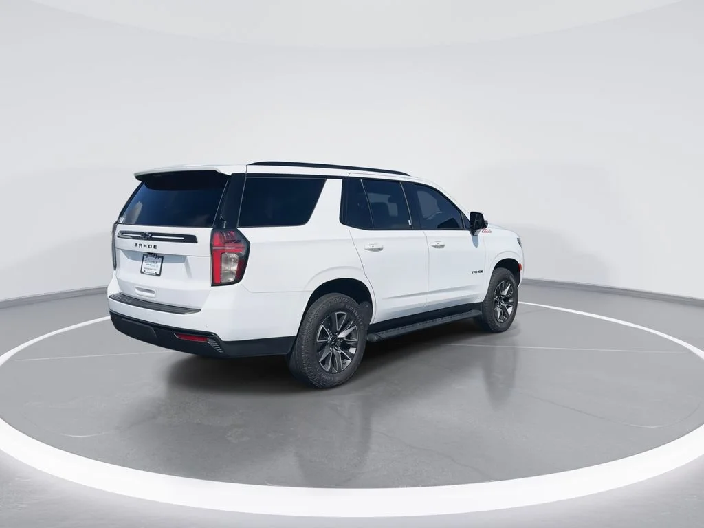 Used 2024 White Chevrolet Z71 image 8