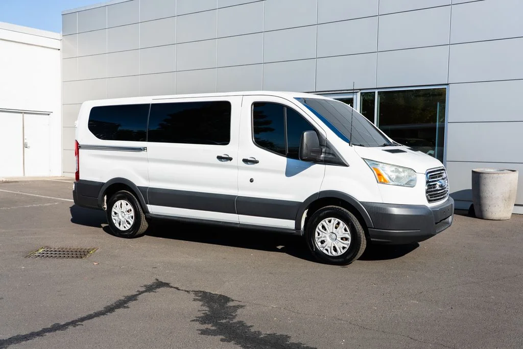 Used 2015 White Ford XLT image 25