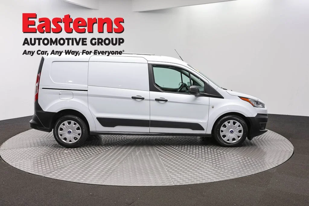 Used 2019 White Ford XL image 4