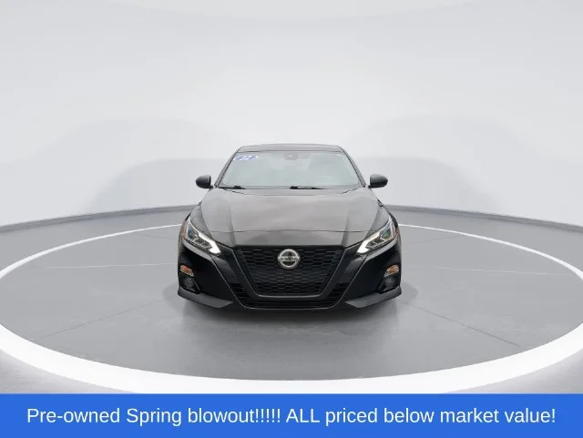 Used 2022 Black Nissan 2.5 SR image 3