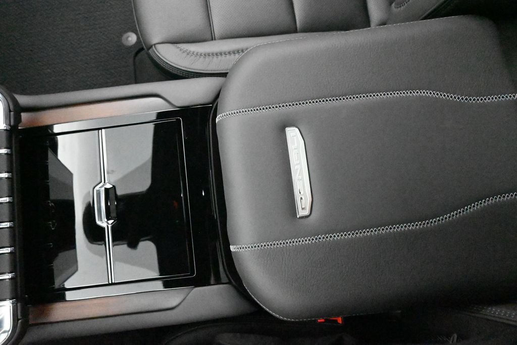 2026 GMC Yukon XL Denali - Photo 17