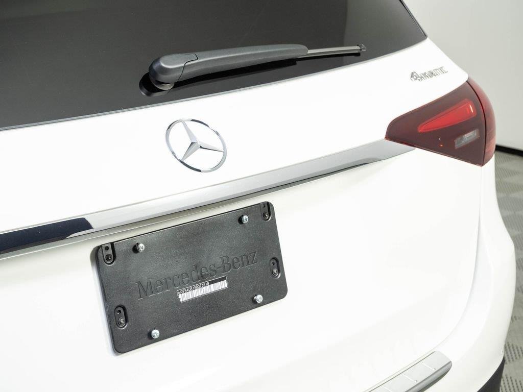 Certified Used 2025 Polar White Mercedes-Benz GLE 450e image 37