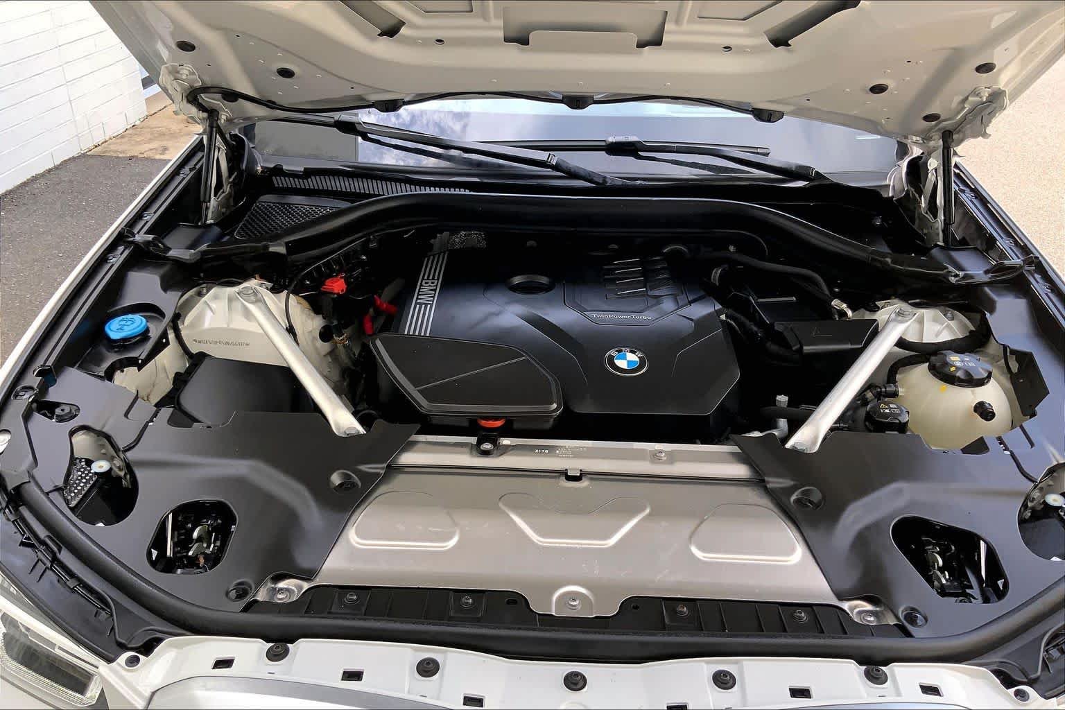 Used 2024 Alpine White BMW xDrive30i image 29