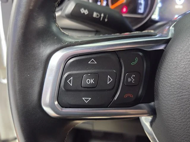 Used 2020 White Jeep Sport image 27