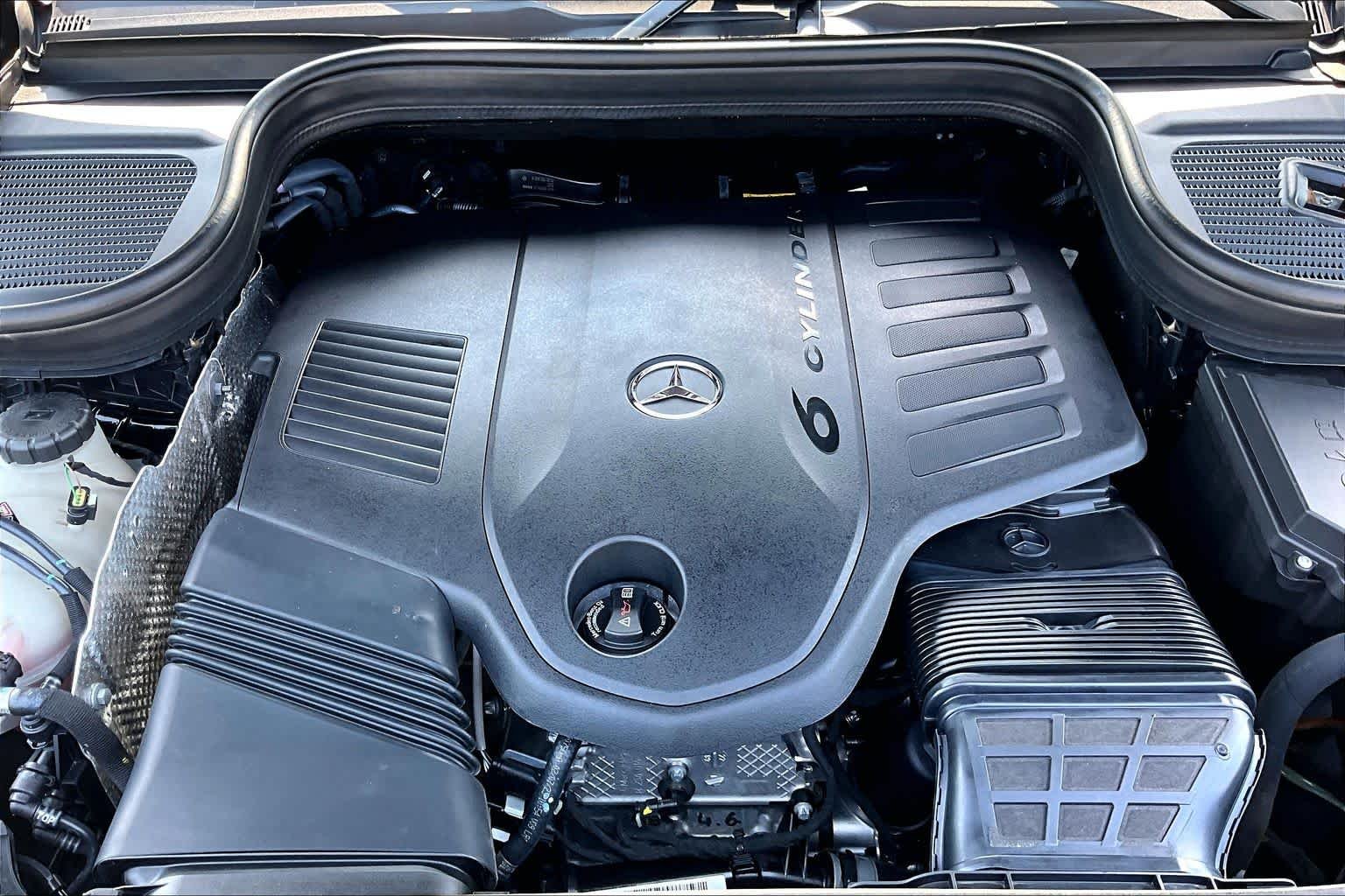 Used 2023 Black Mercedes-Benz GLS 450 image 33