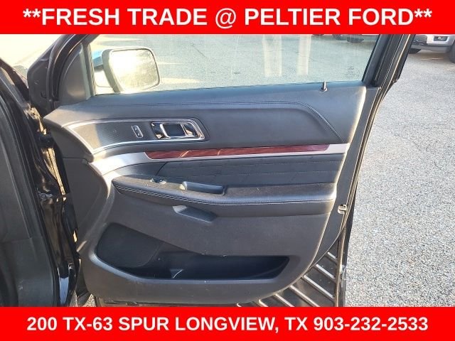 Used 2018 Black Ford Platinum image 32