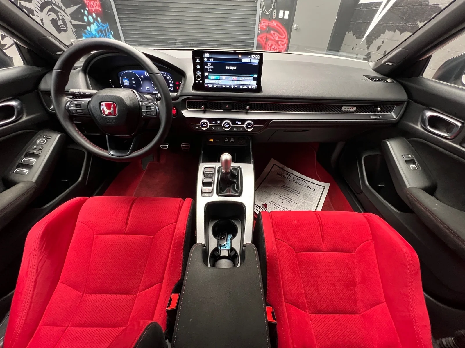 Used 2024 Championship White (wh) Honda Type R image 17