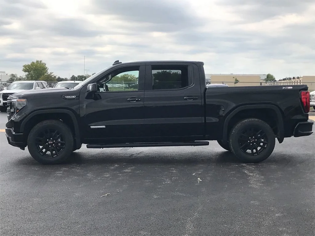 New 2026 Onyx Black GMC Elevation image 7