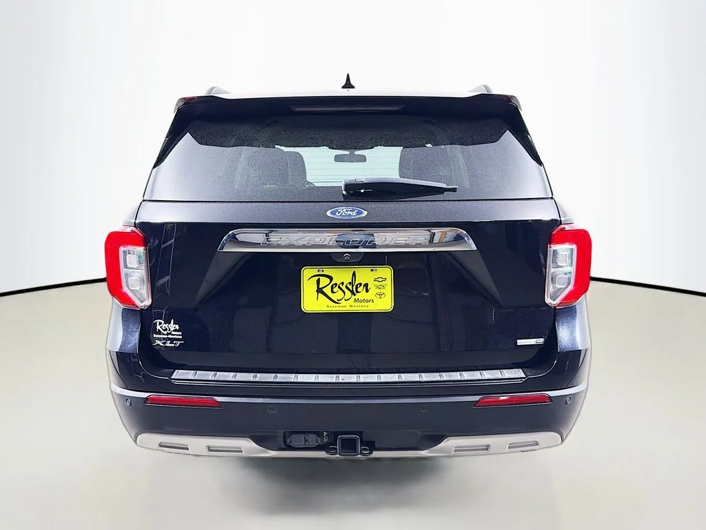 Used 2020 Black Ford XLT image 7