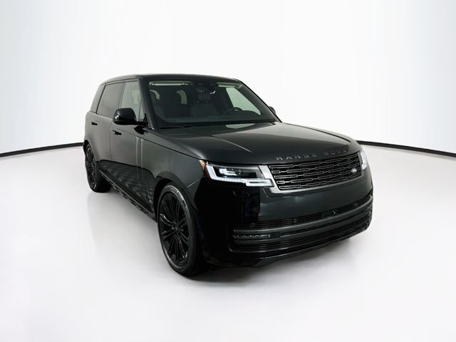 New 2027 Black Land Rover SE image 3